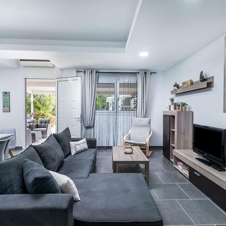 Villa Iceberg Mini Kalamaki  Ngoại thất bức ảnh